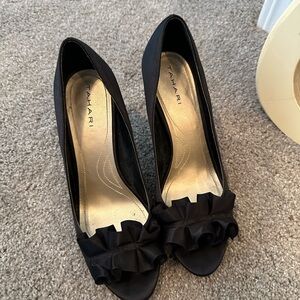 Elegant Tahari Black Ruffle Heels